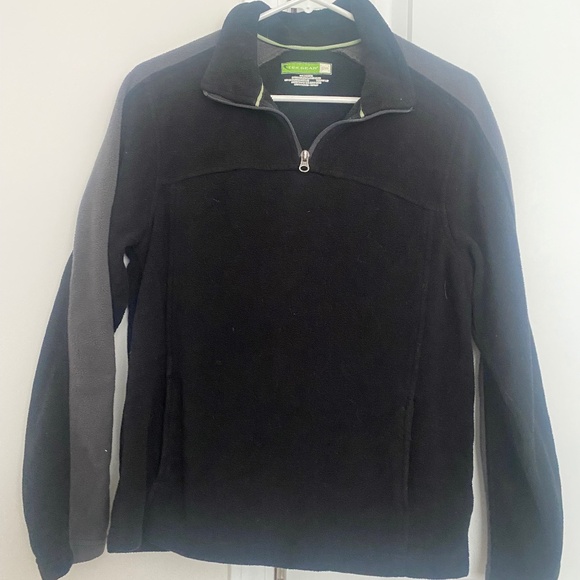 Fleece TEK GEAR Top Fits Size S Boys 12-14 - Picture 1 of 3